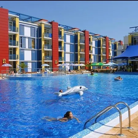 Elit-4 Private Apartments-sunny Апартамент